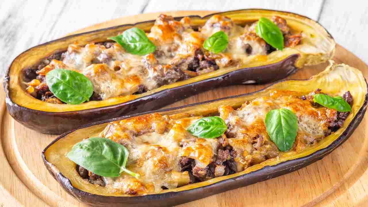 Barchette di melanzane ripiene