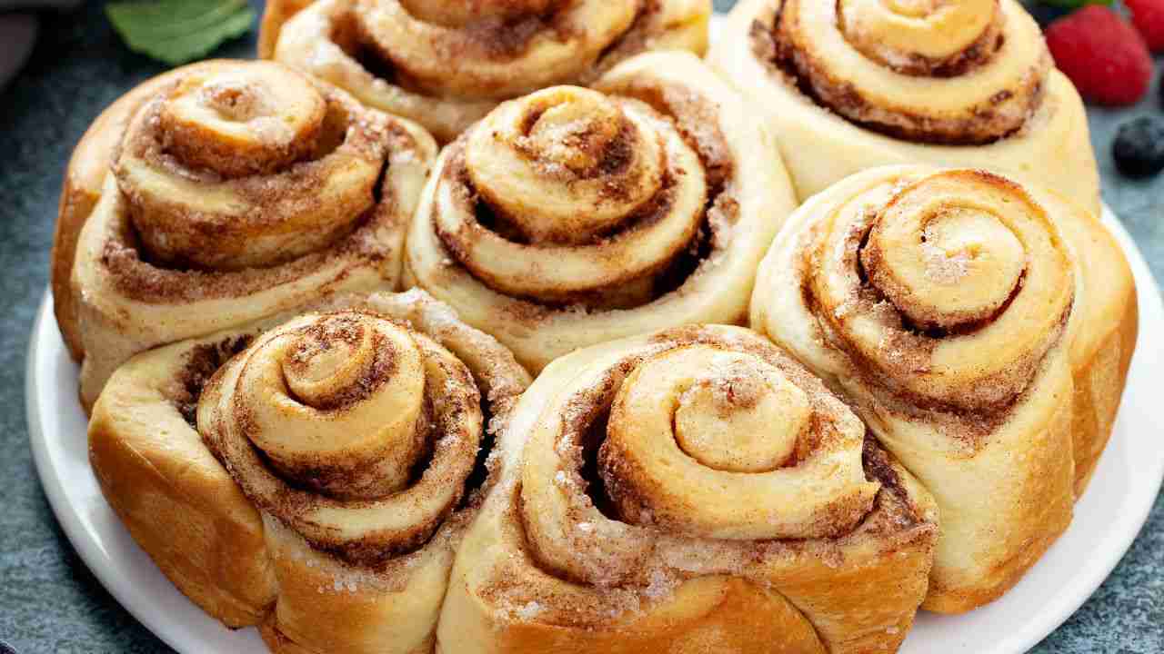 Cinnamon rolls