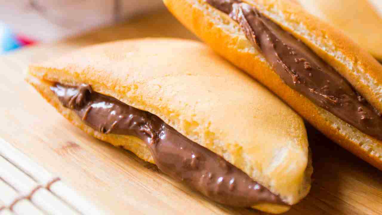 Dorayaki con nutella, quando il Giappone incontra la merenda italiana. Due culture insieme sono una bomba