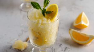Granita al limone senza gelatiera