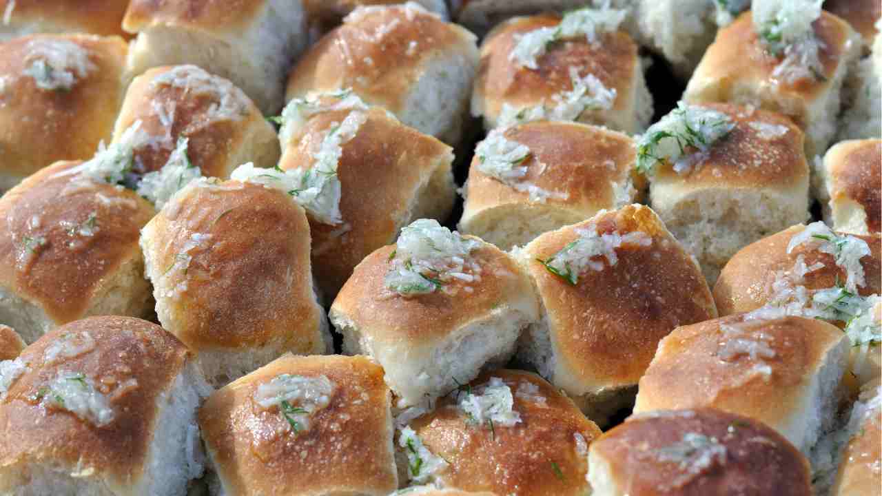 Pampushky all'aglio ucraino
