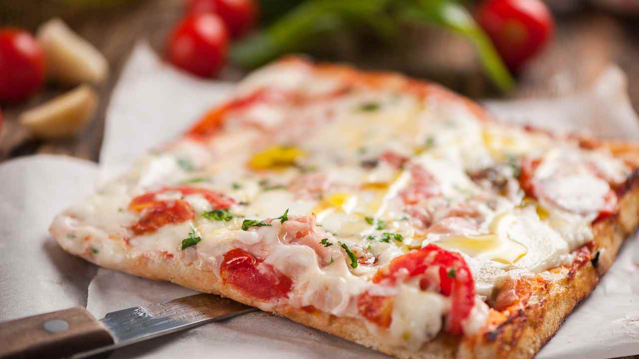 Pizza di pane - Culinaria.it