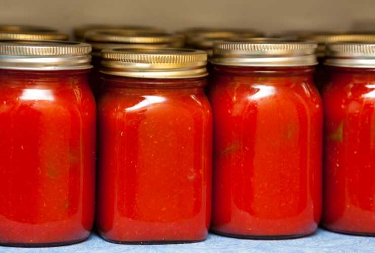 Salsa di pomodoro scaduta passata da anni - Culinaria.it