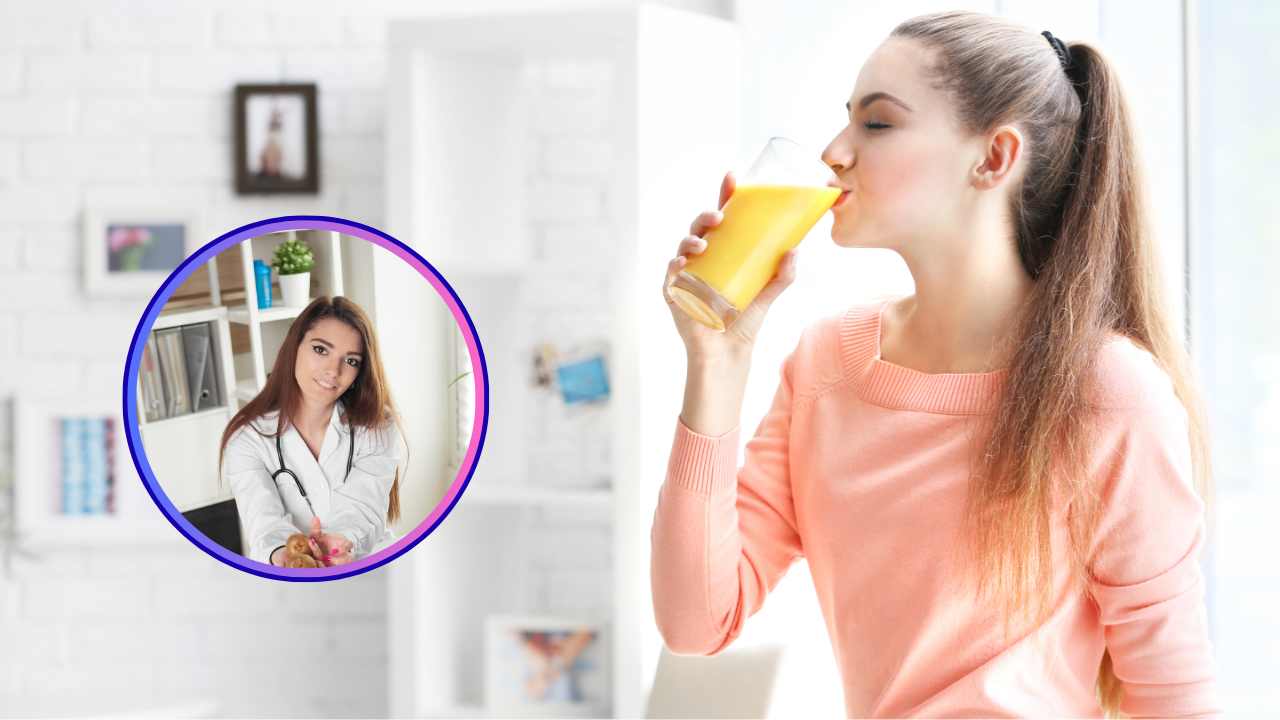 Una donna che beve un succo fatto in casa