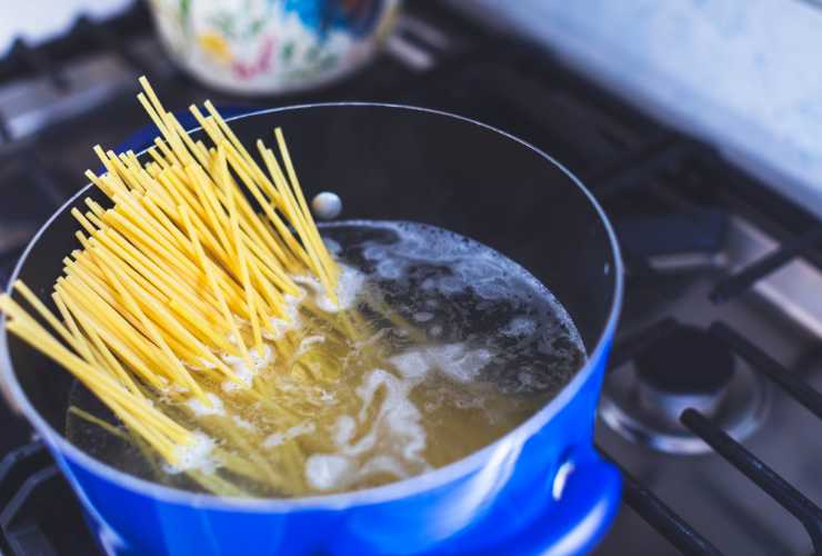 Spaghetti dell'estate in 3 mosse - Culinaria.it