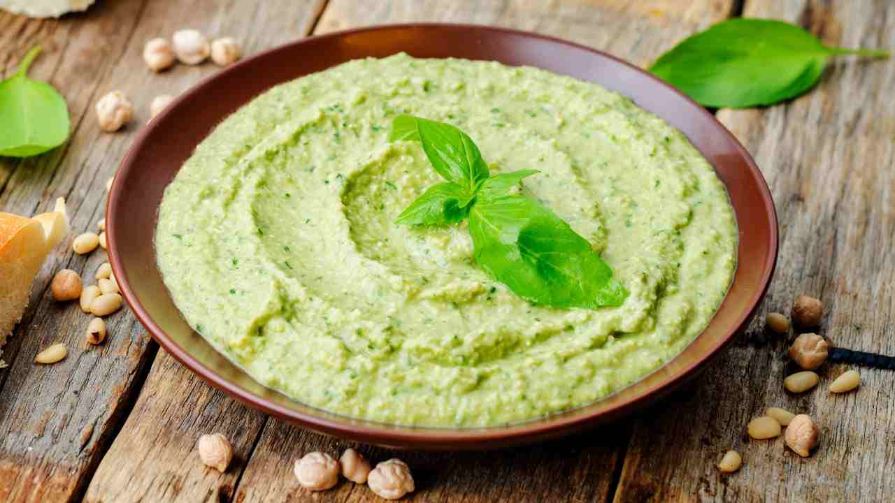 Vellutata di ceci e basilico