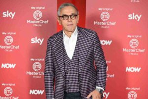 Bruno Barbieri con espressione seria