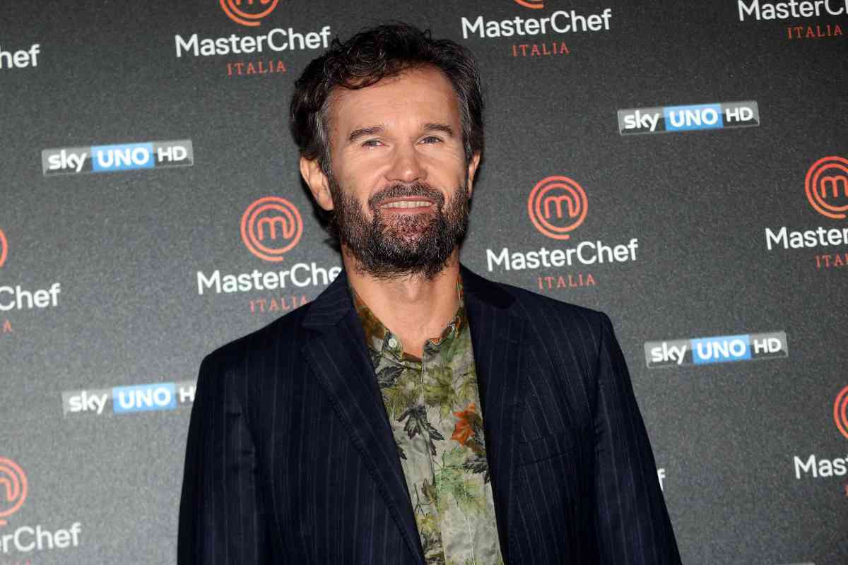 Carlo Cracco che sorride