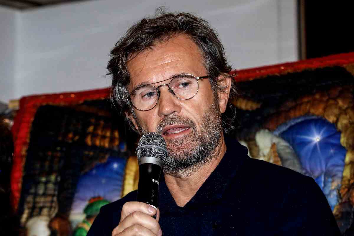carlo cracco con micfrofono