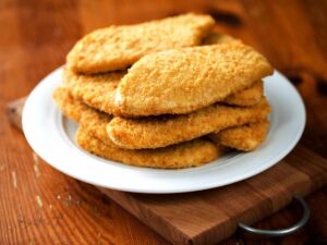 cotolette fritte in un piatto