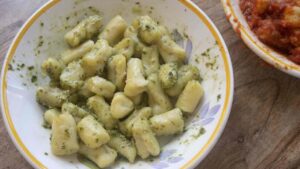 gnocchi al pesto fatti in casa