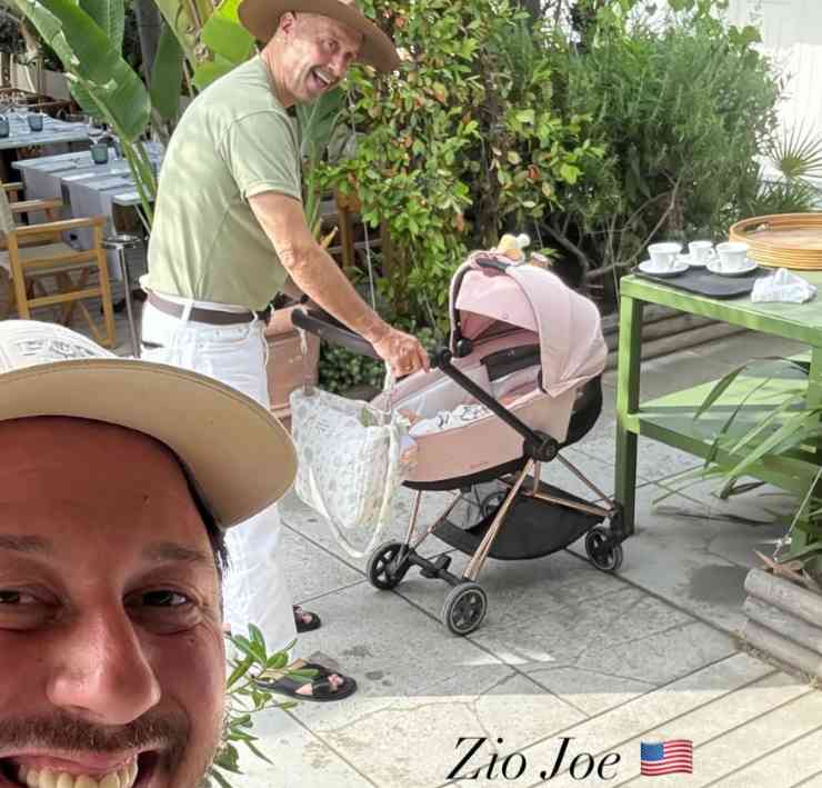 Joe Bastianich accanto alla piccola Celeste