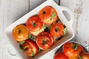 pirofila con pomodori ripieni