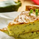 fetta di torta salata alle zucchine