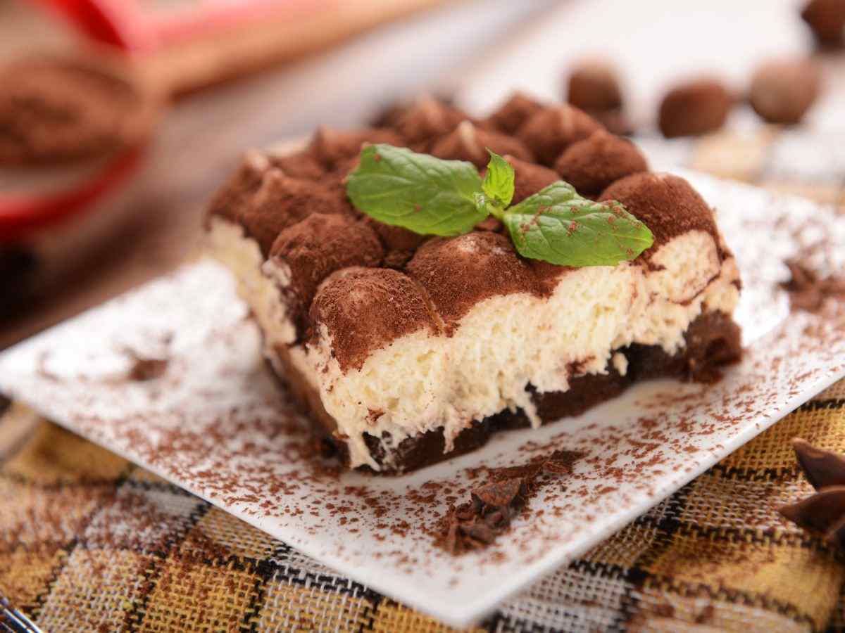 porzione di tiramisù