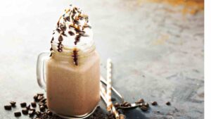 Mousse di ricotta al cioccolato bianco e caffè