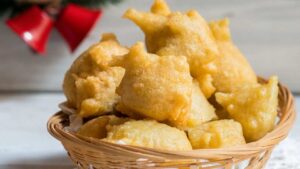 Zeppole salate napoletane