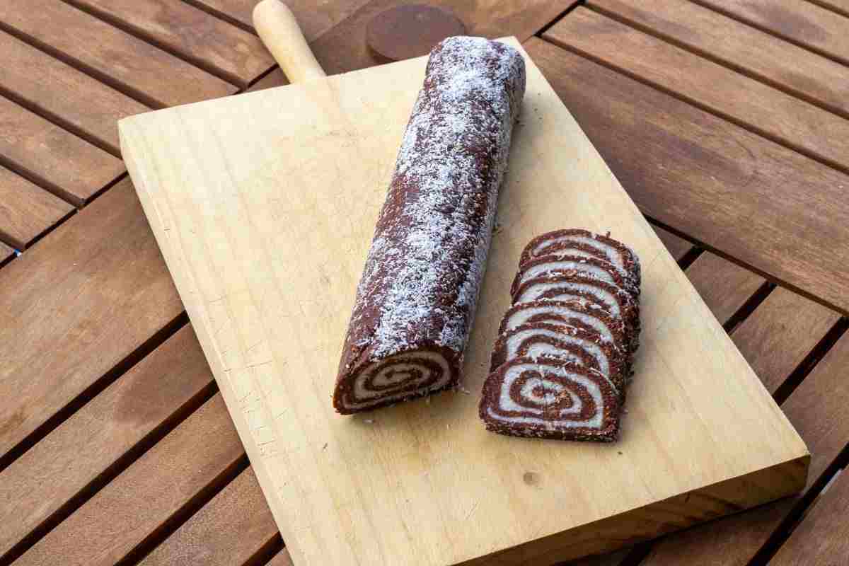 rotolo al cioccolato con crema al cocco