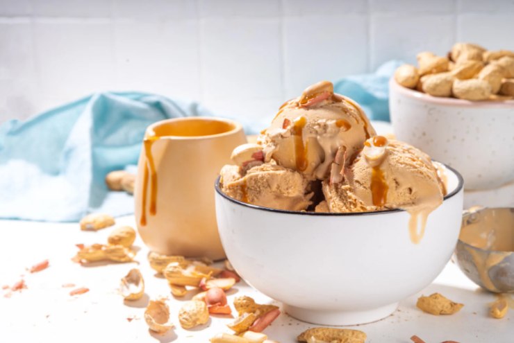 coppa di gelato al burro di arachidi